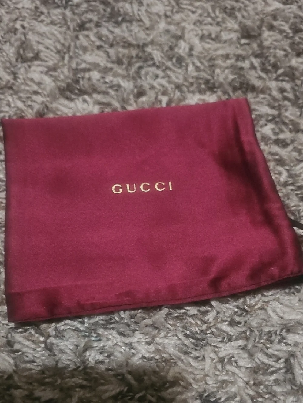 Gucci Satin Drawstring Pouch in Deep Red with Gold Logo - Picture 4 of 4